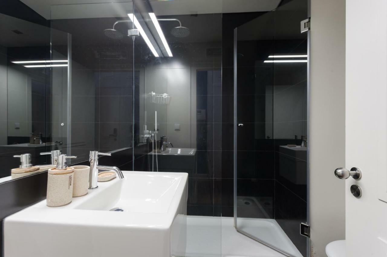 Baixa Vintage Three-Bedroom Apartment - By Lu Holidays ลิสบอน ภายนอก รูปภาพ