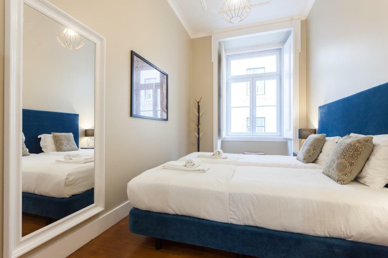 Baixa Vintage Three-Bedroom Apartment - By Lu Holidays ลิสบอน ภายนอก รูปภาพ