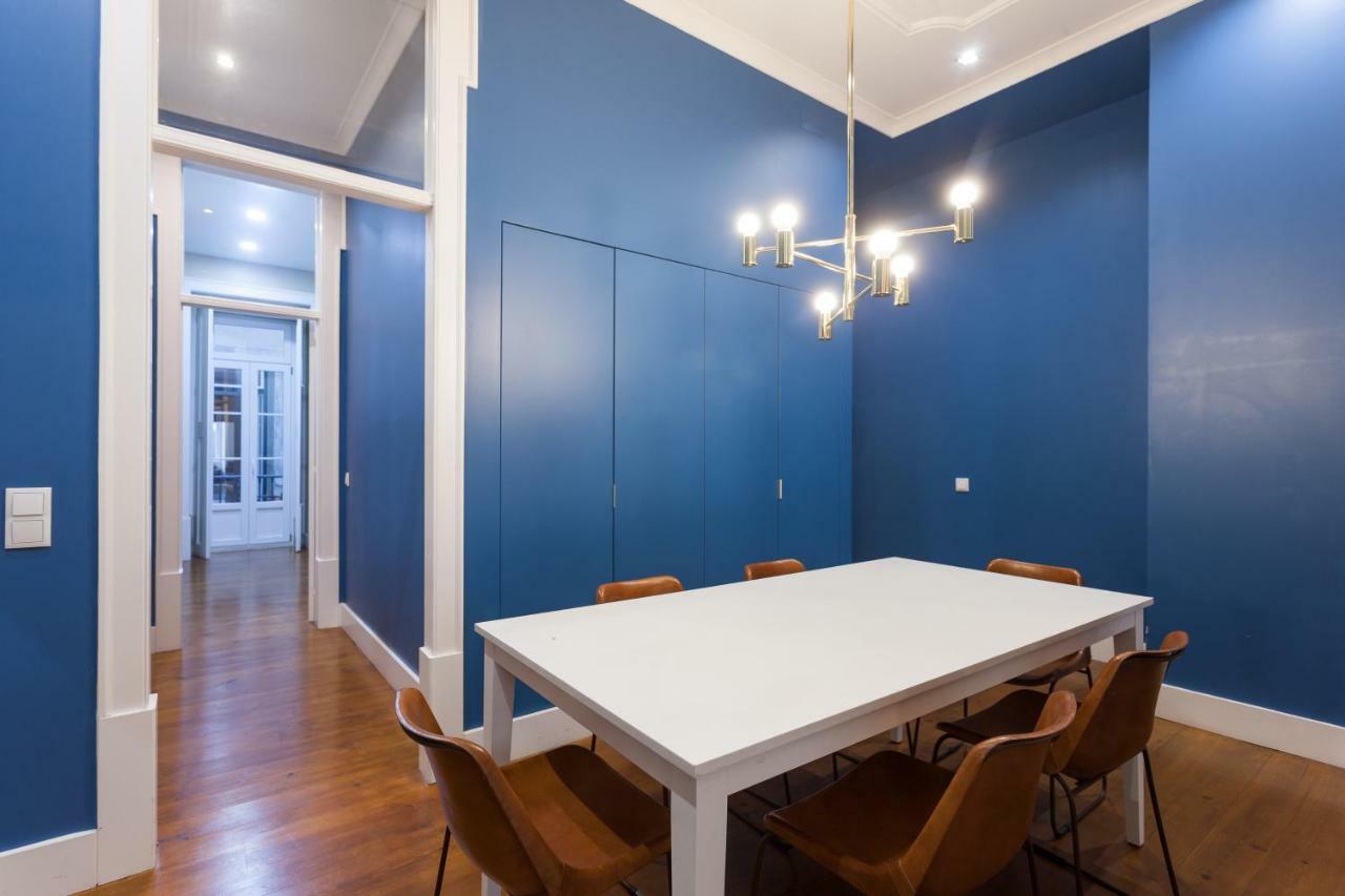 Baixa Vintage Three-Bedroom Apartment - By Lu Holidays ลิสบอน ภายนอก รูปภาพ