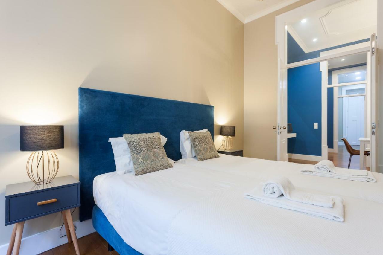 Baixa Vintage Three-Bedroom Apartment - By Lu Holidays ลิสบอน ภายนอก รูปภาพ